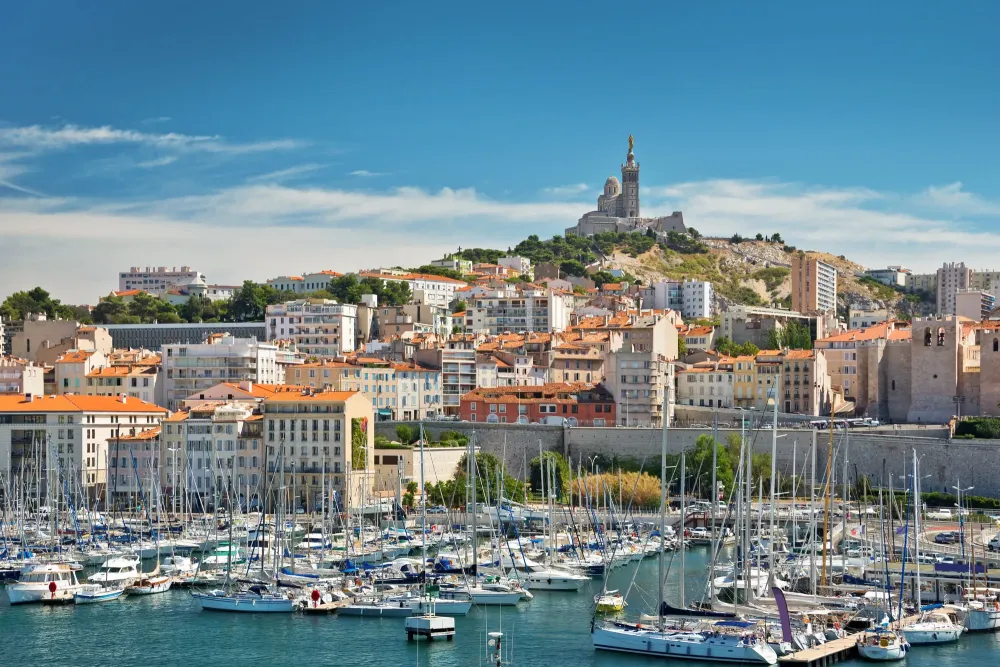 montage d'opérations près de Marseille 9e